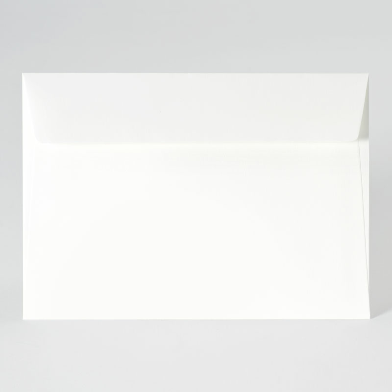 Offwhite enveloppe met afwerking in rosé goudfolie (22,9 x 16,4 cm)